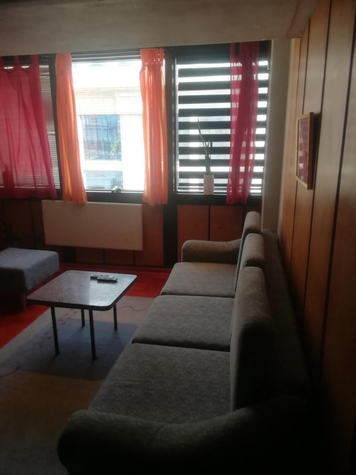 Apartmán Suvi Centar Ni Exteriér fotografie
